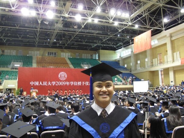 Gandhi Priambodo graduates from the Renmin University of China, with a Master’s degree, in 2009. [File Photo provided for China Plus]