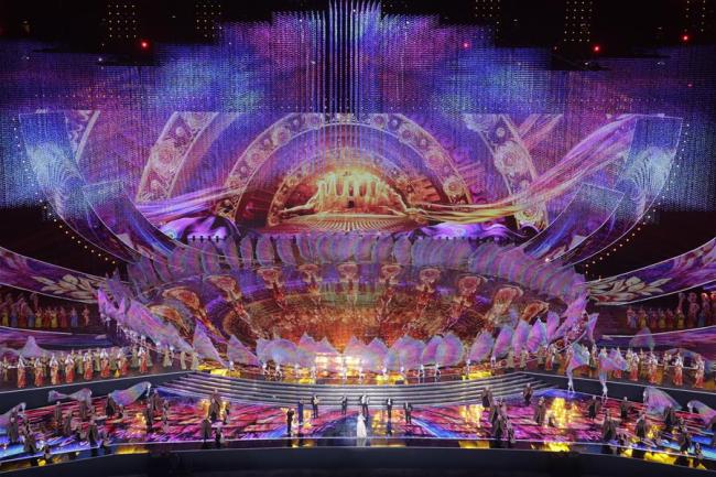 The song and dance "A Panorama of Asia" is staged at the Asian culture carnival held at the National Stadium, or the Bird's Nest, in Beijing, capital of China, May 15, 2019. [Photo: Xinhua]
