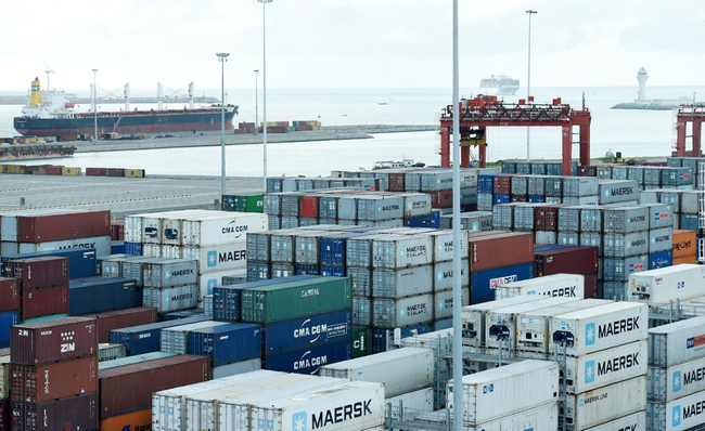 Shipping containers are stored at the Chinese-majority owned Colombo International Container Terminal in the Sri Lankan capital Colombo on June 20, 2017. [File photo: AFP]