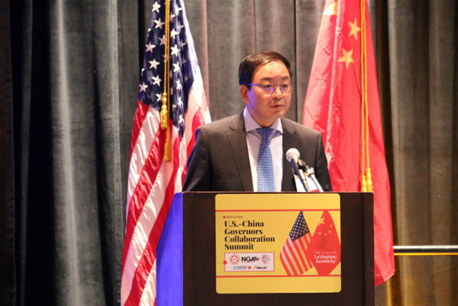 Zhang Shizhen, vice governor of Gansu Province, addresses the opening ceremony of the Fifth China-U.S. Governors Forum on May 23rd in Lexington, Kentucky. [China Plus/Qian Shanming]