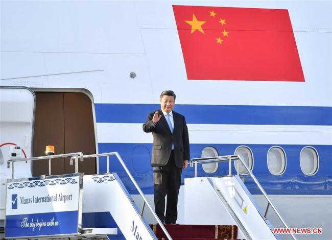Chinese President Xi Jinping disembarks from the airplane upon his arrival in Bishkek, Kyrgyzstan, June 12, 2019. Xi arrived here Wednesday for a state visit to Kyrgyzstan and the 19th Shanghai Cooperation Organization (SCO) summit. [Photo: Xinhua/Yin Bogu]<br>Chinese President Xi Jinping is received by his Kyrgyz counterpart Sooronbay Jeenbekov upon his arrival in Bishkek, Kyrgyzstan, June 12, 2019. Xi arrived here Wednesday for a state visit to Kyrgyzstan and the 19th Shanghai Cooperation Organization (SCO) summit. [Photo: Xinhua/Xie Huanchi]<br><br>Chinese President Xi Jinping has a cordial talk with his Kyrgyz counterpart Sooronbay Jeenbekov upon his arrival in Bishkek, Kyrgyzstan, June 12, 2019. Xi arrived here Wednesday for a state visit to Kyrgyzstan and the 19th Shanghai Cooperation Organization (SCO) summit. [Photo: Xinhua/Xie Huanchi]