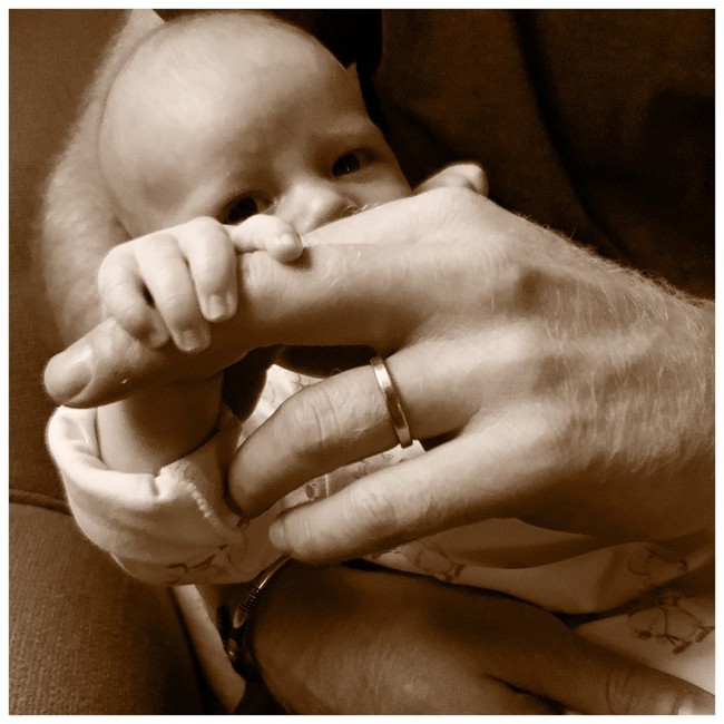 This undated handout picture was released on June 16, 2019 on the Instagram account of Meghan Markle and Prince Harry, the Duke and Duchess of Sussex of their six-week-old son Archie Mountbatten-Windsor to mark Father's Day. [Photo: AFP]