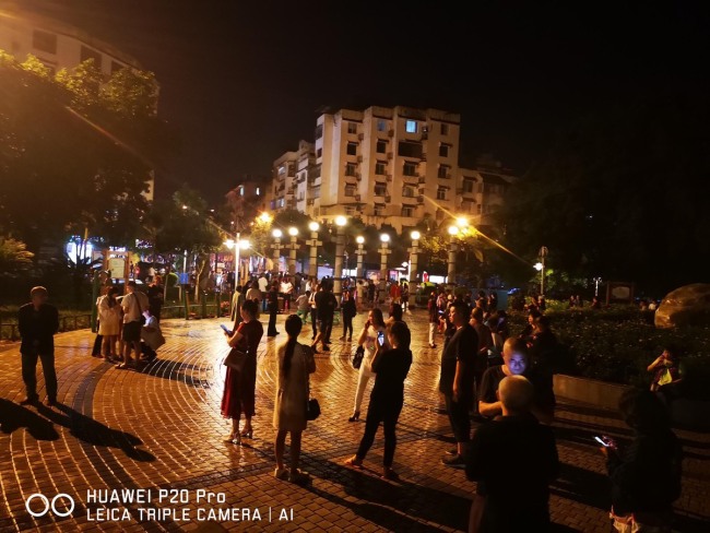 Residents escape to a safe zone after the earthquake rocked Changning county of Yibin, Southwest China's Sichuan province, on June 17, 2019. [Photo: Xinhua]