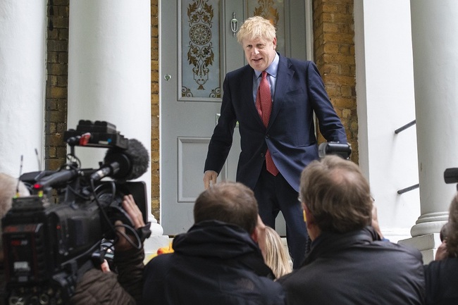 Boris Johnson MP, frontrunner to become Leader of the Conservative Party and the next Prime Minister, leaves home, London, UK, June 19, 2019. [Photo: IC]