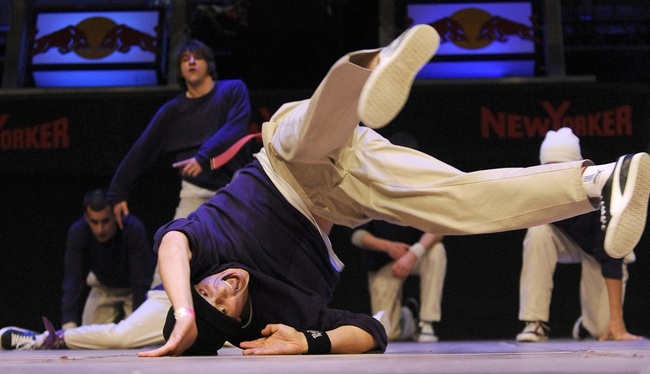 Belrussian breakdance crew "Belarusian B" "Boys" show off their chops at the 20th Breakdance World Cup "Battle of The Year" in Brunswick, Germany, 17 October 2009. [File Photo: IC]