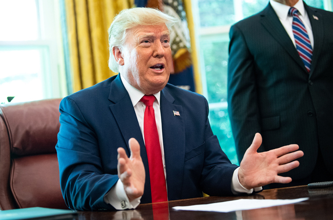 U.S. President Donald Trump speaks as he signs an executive order for additional sanctions against Iran and its leadership, in the Oval Office at the White House in Washington, D.C., on June 24, 2019. [Photo: IC]