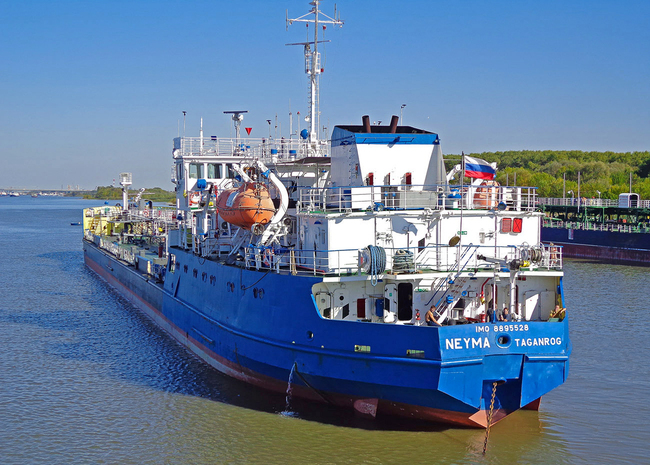 The file image dated September 29, 2014 shows the Russian tanker Nika Spirit, formerly named Neyma. [File Photo: IC]