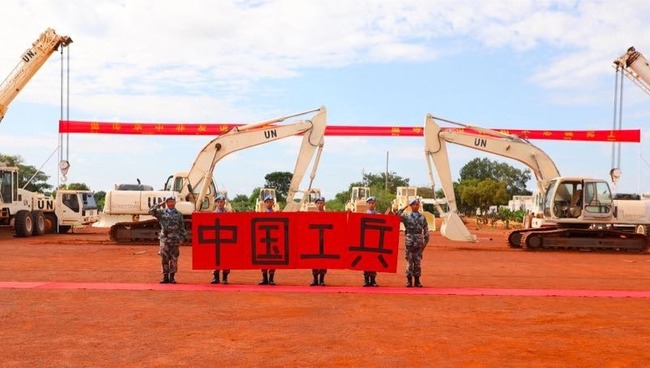 Members of the 9th Chinese peacekeeping medical and engineer detachments to South Sudan attend an awarding ceremony held by the United Nations Mission in South Sudan in Wau, South Sudan, on Tuesday, August 6, 2019. They were conferred the United Nations Medal of Peace. [Photo: Provided to China Plus]