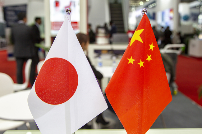 National flags of China and Japan.[File Photo: IC]