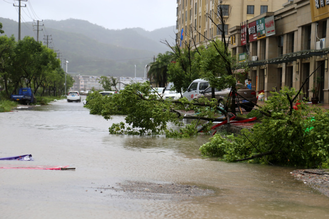 Typhoon Lekima makes landfall in Wenling, Zhejiang province, on Aug. 10, 2019. It brings heavy winds, rain and flooding to most cities in the province. [Photo: IC]