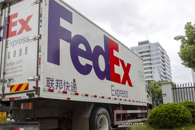 A FedEx delivery truck is pictured in Shanghai on August 9, 2019. [Photo: IC]