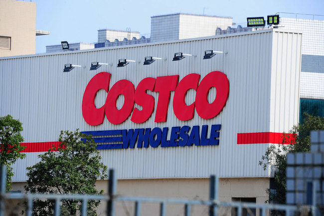 The first store of American membership warehouse retailer Costco Wholesale in the Chinese mainland is under construction in Shanghai on May 16, 2019. [Photo: VCG]