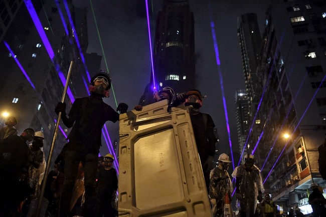 Protesters gather on Hennessy Road in Hong Kong on August 31, 2019. [Photo: AFP]