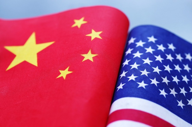 National flags of China and the United States. [File Photo: IC]