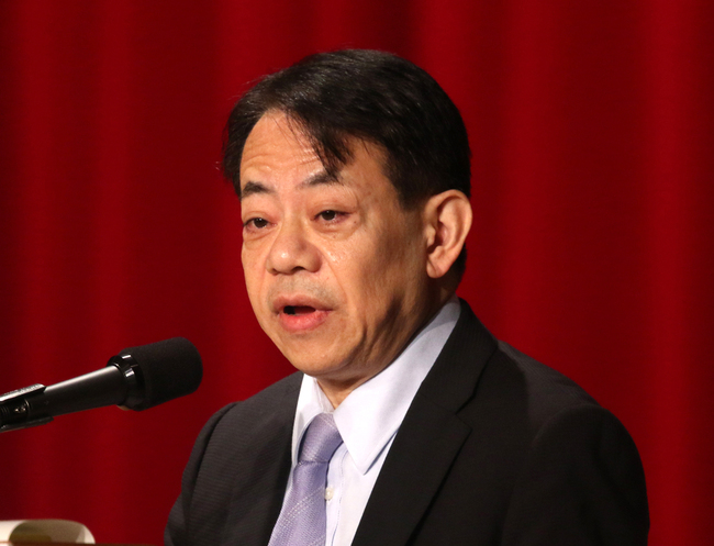 Former Japanese Vice Finance Minister for international affairs Masatsugu Asakawa delivers a speech at the luncheon of the 22nd Paris Europlace financial forum in Tokyo on November 19, 2018. [Photo: IC]