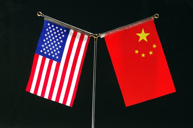 National flags of China and the United States. [File Photo: IC]