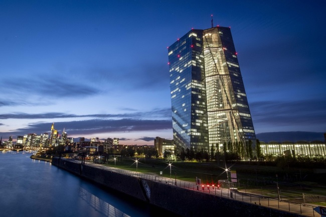 The European Central Bank is seen next to the river Main in Frankfurt, Germany, Oct. 2, 2019. [File Photo: IC/AP/Michael Probst]