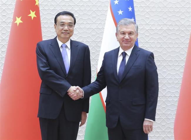 Chinese Premier Li Keqiang meets with Uzbek President Shavkat Mirziyoyev in Tashkent, Uzbekistan on Nov. 1, 2019. [Photo: Xinhua/Yao Dawei]