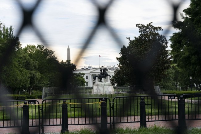 Fotografie pořízená 23. července 2020 ukazuje Bílý dům ve Washingtonu D.C., Spojené státy. (Xinhua / Liu Jie)