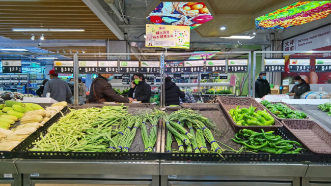 Supermarket v Xingtai (Sing-tchaj) v severočínské provincii Hebei (Che-pej), 6. ledna 2021 / CFP