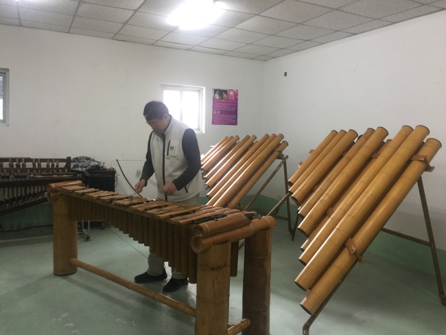 Historia de un hombre y su orquesta de bambú