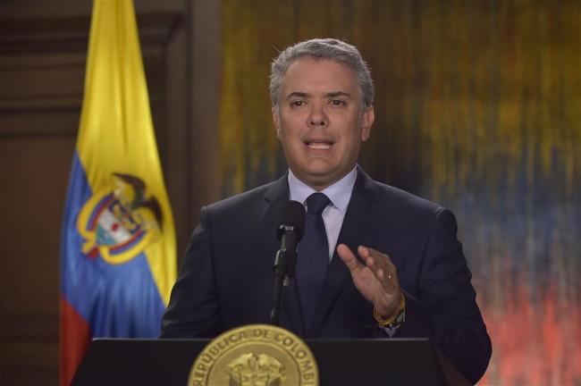 Presidente colombiano pide arrestar a jefes de ELN en Cuba tras levantar ordenes de captura