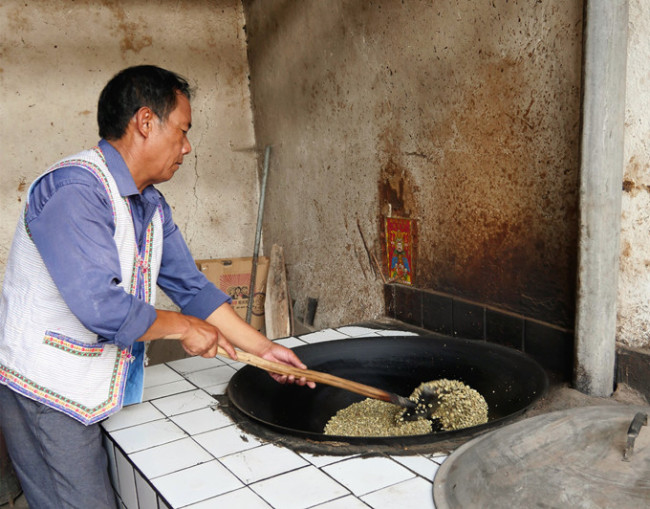 Visita a Zhukula, la primera aldea cafetera de China