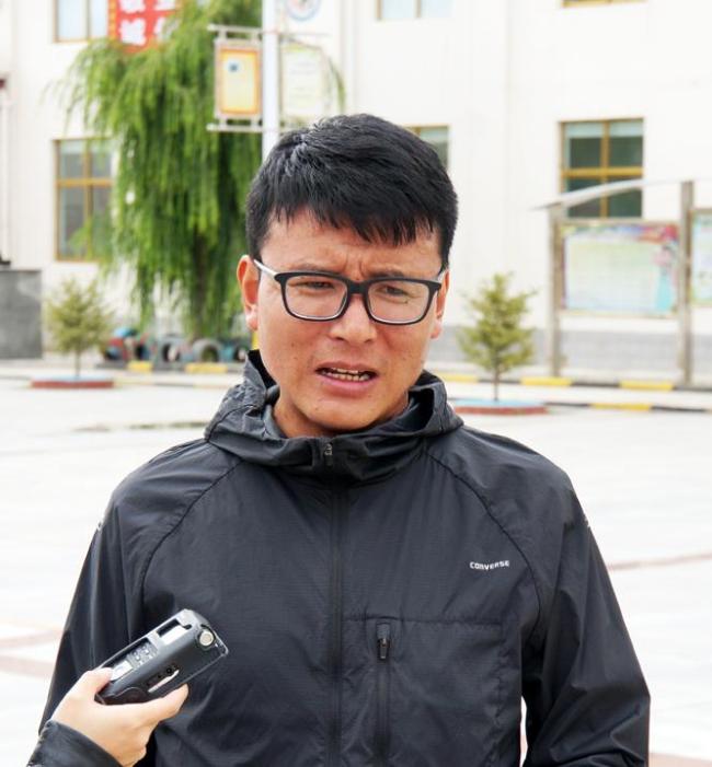 Kelsang Phuntsog, directeur de moralité dans l’école