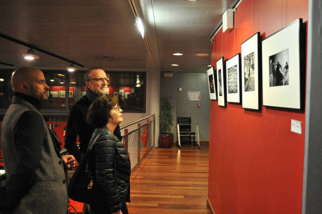 Vernissage à Paris de l’exposition de photos « Le Jiangxi vu par des étrangers »