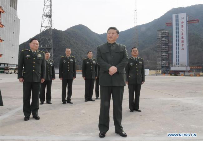 Xi Jinping visite une base de l'armée et exprime ses voeux pour la fête du Printemps aux militaires