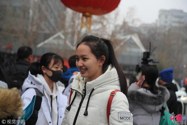 Le 27 février, des milliers de jeunes se sont réunis à l’Institut du Cinéma de Beijing pour participer au concours national d’entrée à l’université des arts de la scène, sous réserve de leur réussite au gaokao (baccalauréat chinois). Cette année, 45077 candidats ont déposé une demande d’inscription en 14 spécialités, ce qui a battu un nouveau record.
