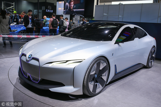 Un concept-car BMW I Vision Dynamics exposé lors d'une première organisée avant le salon Auto China 2018, le 24 avril 2018 à Beijing.