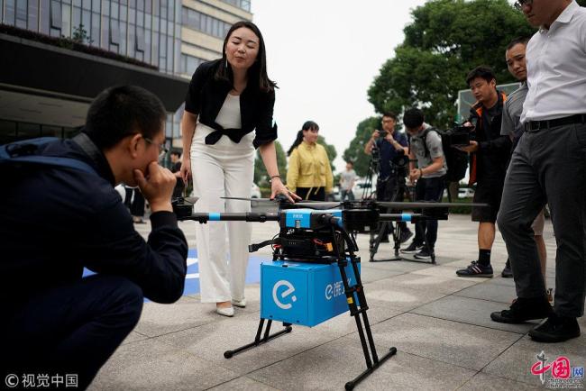 Ouverture des premières lignes aériennes pour des drones de livraison rapide à Shanghai