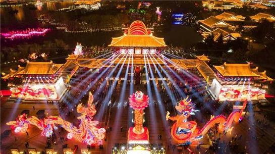 Le festival des lanternes dans le jardin de la dynastie des Tang