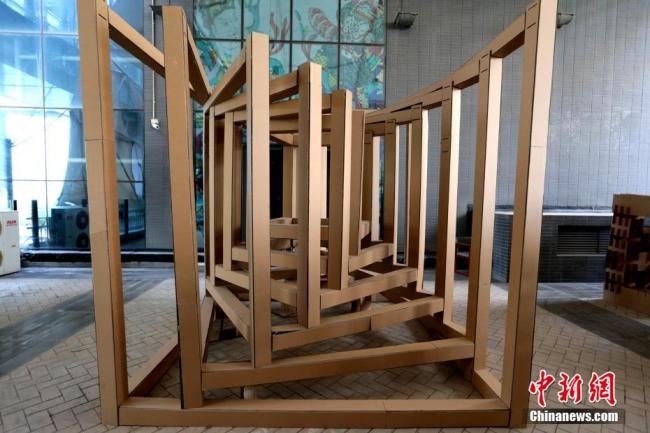 Des modèles d’architecture en carton exposés dans un musée universitaire à Xi’an