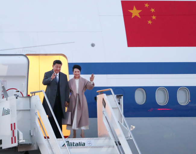 Xi Jinping entame sa tournée européenne à Rome, en Italie