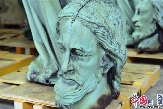 Des statues au sommet de la flèche de Notre-Dame de Paris ont échappé à l’incendie grâce à des opérations de restauration