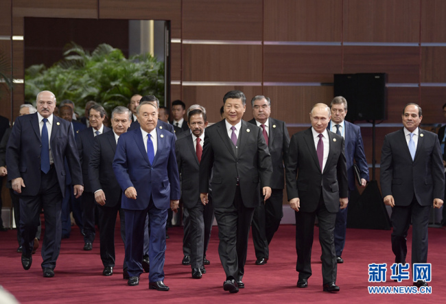 (FCR) Xi Jinping met l'accent sur le développement durable dans le cadre de l'initiative "la Ceinture et la Route"