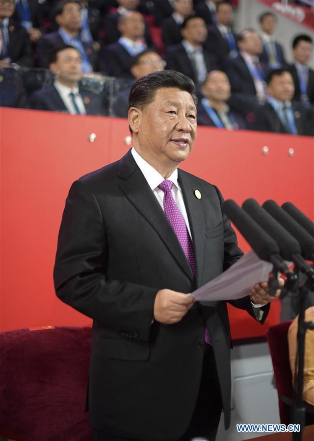 Le président chinois assiste à un carnaval célébrant la diversité des civilisations asiatiques