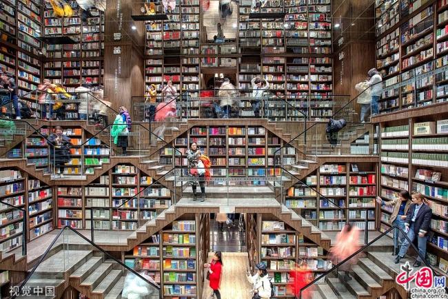 Photos : des librairies de style original pour faire découvrir les joies de la lecture