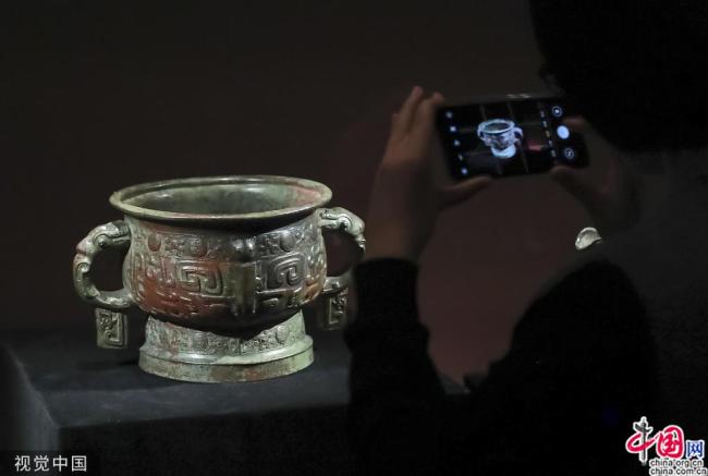Vernissage à Beijing d’une exposition en l’honneur de la découverte de l’écriture ossécaille