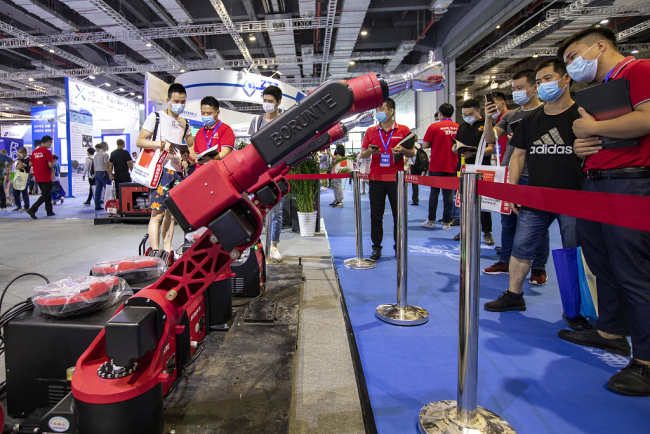 Ouverture d'une exposition de machines-outils à Shanghai