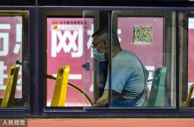 Remise en service des transports publics à Urumqi