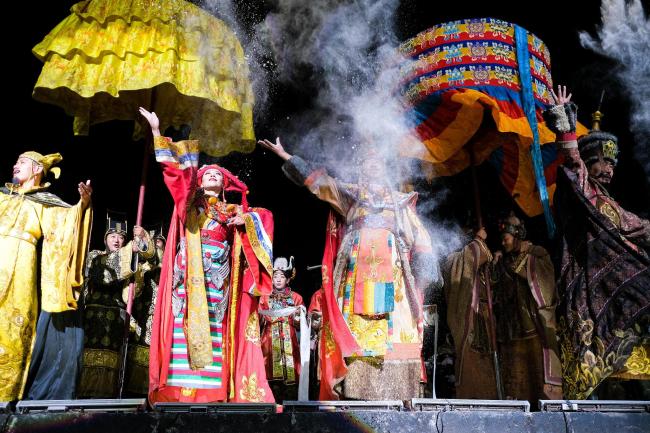 Chine : l'opéra en plein air "La princesse Wencheng" est mis en scène pour la 9e année au Tibet