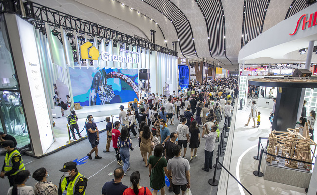 Inscription d'un premier groupe d'entreprises à la 2e Exposition des produits de consommation de Chine