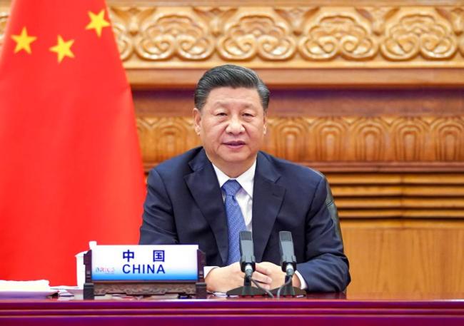 Ο Κινέζος Πρόεδρος Σι Τζινπίνγκ ενώ παρευρίσκεται στη 12η σύνοδο κορυφής BRICS μέσω τηλεδιάσκεψης στο Πεκίνο, πρωτεύουσα της Κίνας, στις 17 Νοεμβρίου 2020. (φωτογραφία / Xinhua)