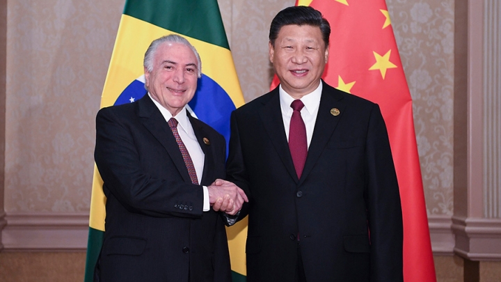 Xi Jinping se reúne com seu colega brasileiro