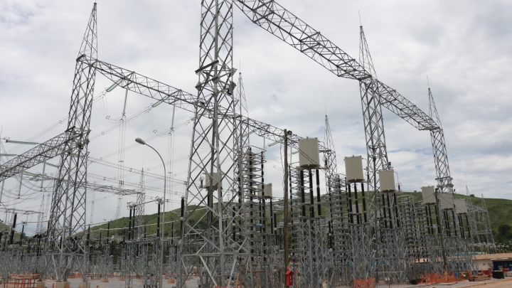 “Eficiência chinesa” promove construção do “corredor elétrico” no Brasil