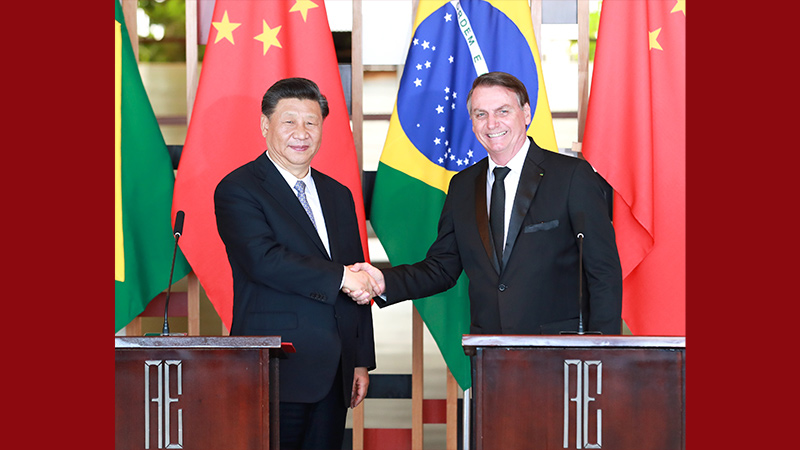 Xi Jinping reúne-se com Jair Bolsonaro