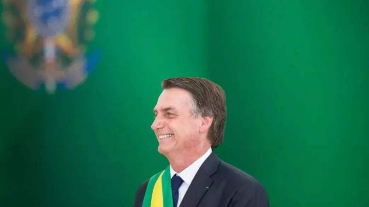 Bolsonaro anuncia que seu segundo teste do COVID-19 foi negativo